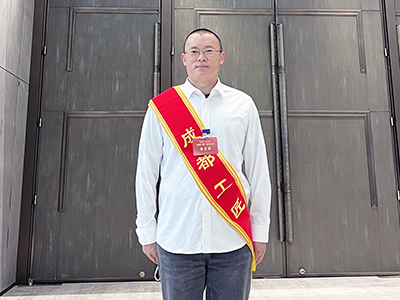 E:2023.55.31【工匠心灵】天路酬勤，有支出才有回报——“成都工匠”  万淼官网“成都工匠”万淼.jpg