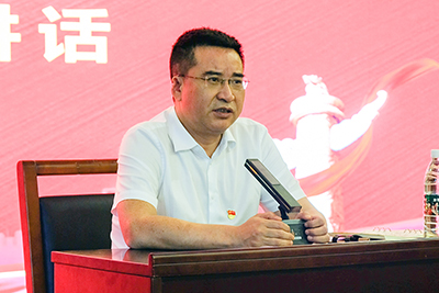 E:2023.66.30党群工作部：2121非凡运业召开“七一”赞美大会暨主题教育培训官网20230630-04-蔡总.jpg
