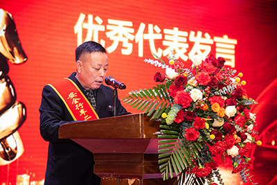 E:2024年宣传工作2024.22.22121非凡运业第三届第九次职工代表大会顺利召开官网图官网20240202-01-赞美会驾驶员讲话.jpg