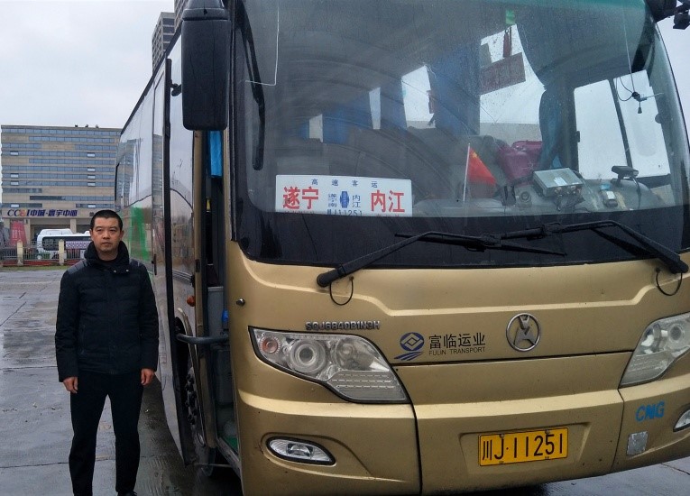 心系安全，百万公里驾驶不言累     情系运输 ，二十余载贡献不言悔
